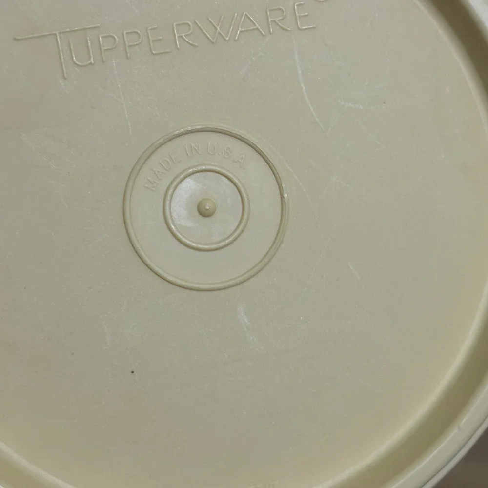 Tupperware‎ Wonderlier Bowl 148-8 Harvest Yellow Seal Frosted Clear Small Good